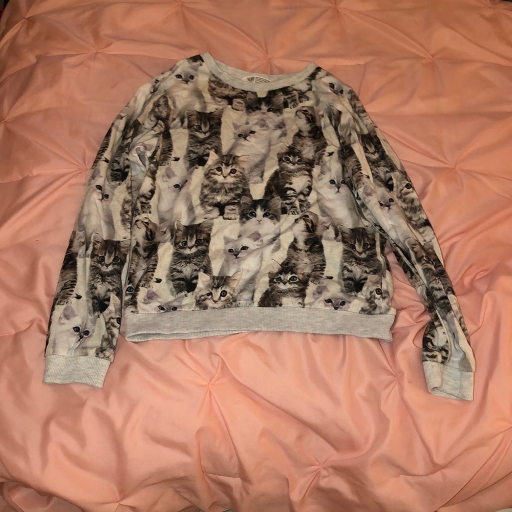 Sweatshirt